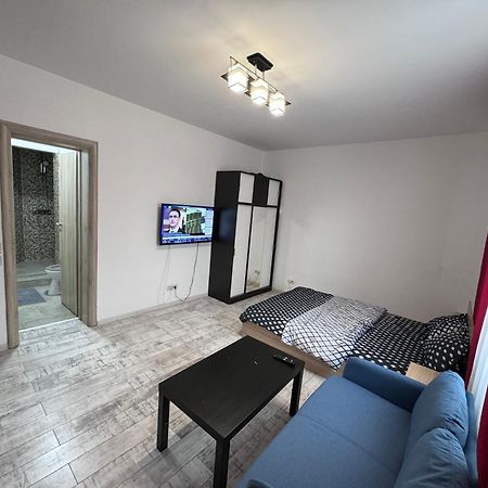 Cozy Studio 10 Min Away From Th Center Of The City Бухарест Экстерьер фото