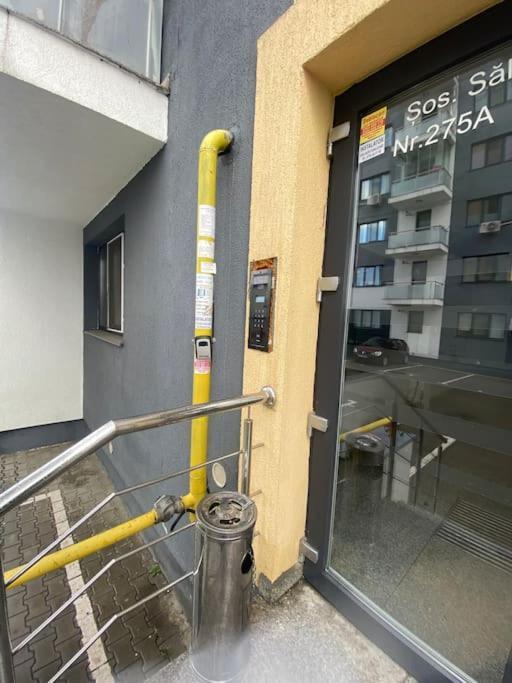 Cozy Studio 10 Min Away From Th Center Of The City Бухарест Экстерьер фото